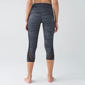 Lululemon High Rise‎ Wunder Under Crop Leggings (Luon, 23" Inseam)